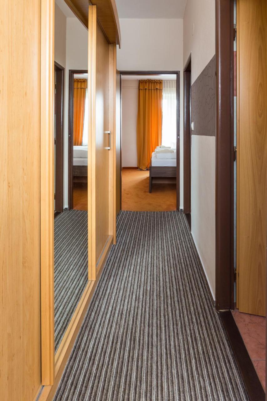 Bed & Breakfast Hotel Perla Nové Mesto nad Váhom Eksteriør billede